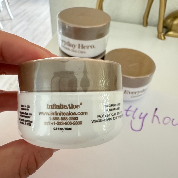 4 infinite aloe cream 0.5 oz *4 - Picture 3 of 3